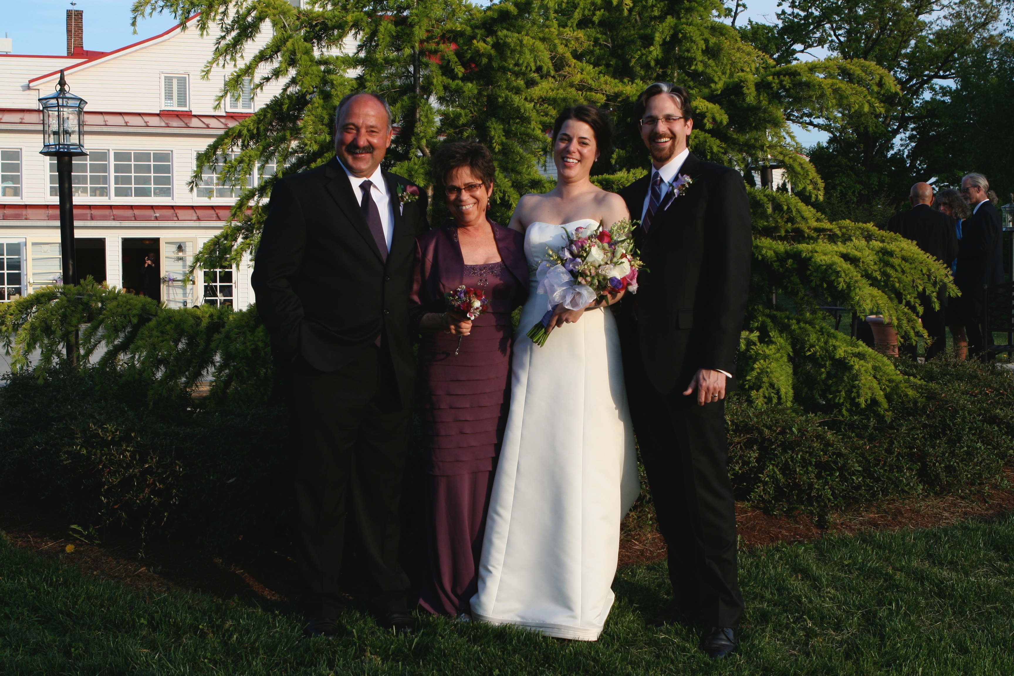 2010-04-23-236 Lindsay-Andrew Wedding.jpg